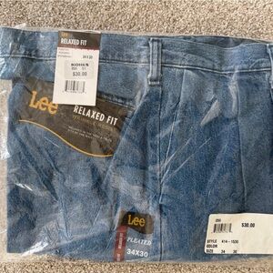 Lee Men’s Blue Denim Relaxed Fit Jeans Pleated Front